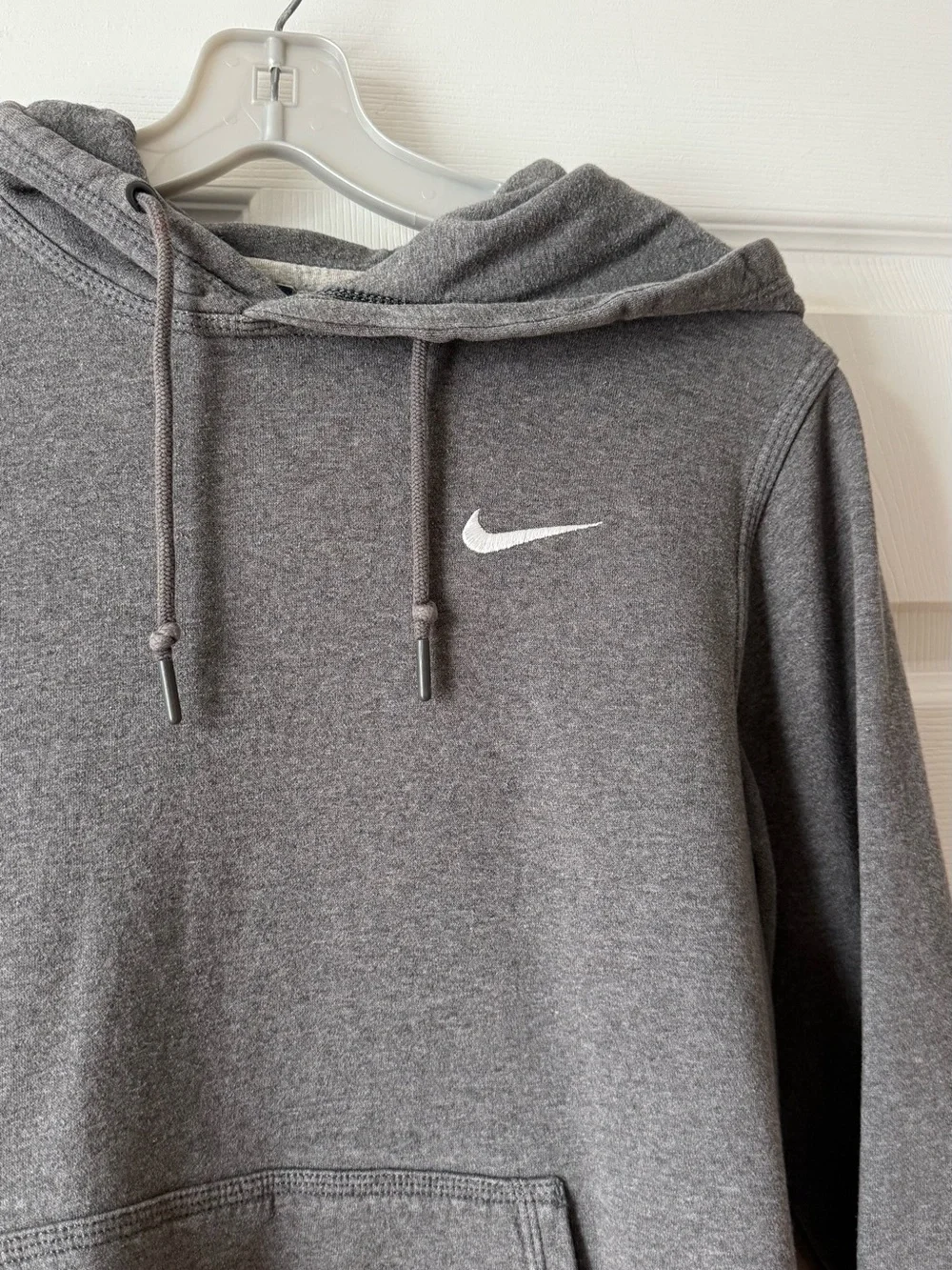 Nike Men’s Dark Gray Zip-Up Sweater Hoodie